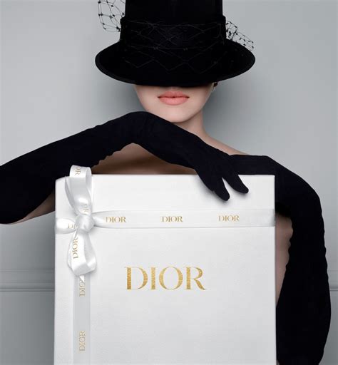 v&a membership dior|rolling stone v.